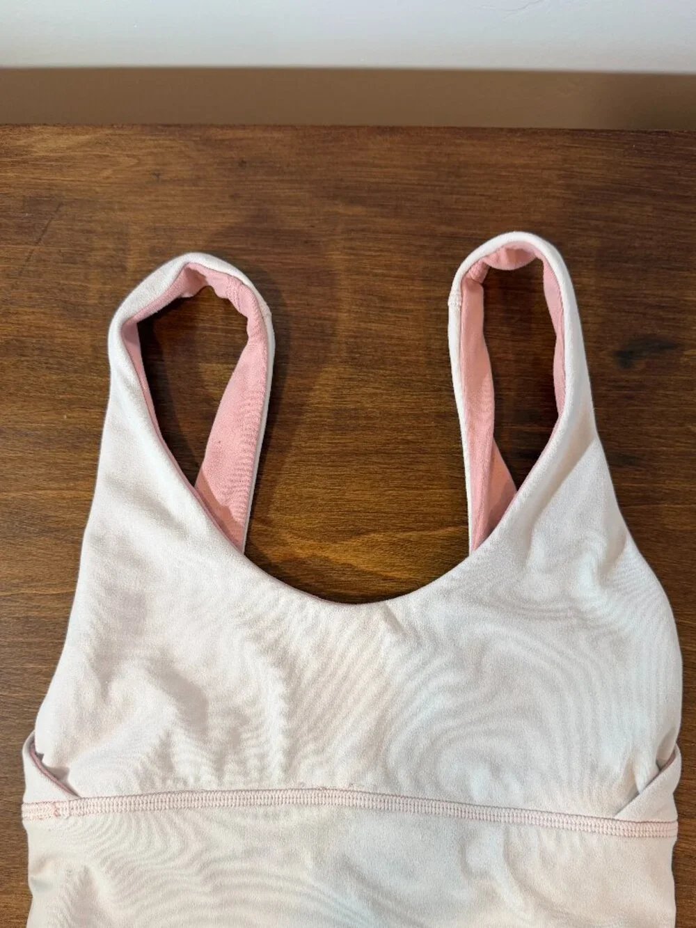 Lululemon Sports Bra Women's Size 4 Pink/White Align Reversible Scoop Neck Yoga